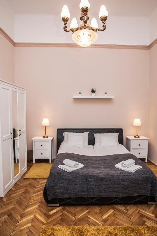 Fullmoon Apartments 1 Seghedin Exterior foto